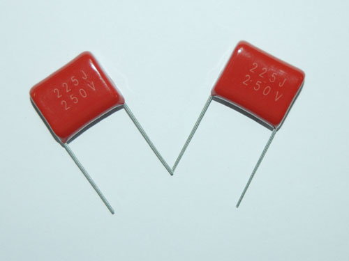 Metallized film capacitor